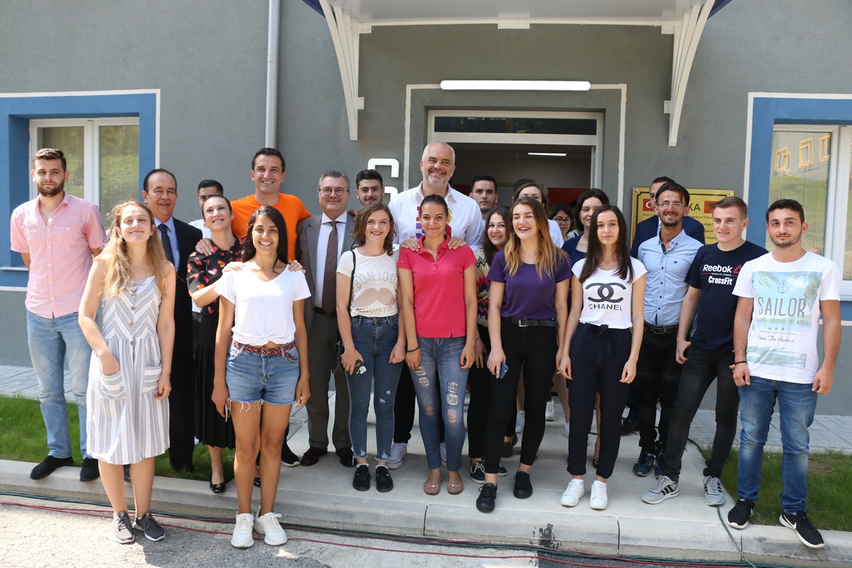 Rikonstruksioni i konvikteve në “Qytetin Studenti”