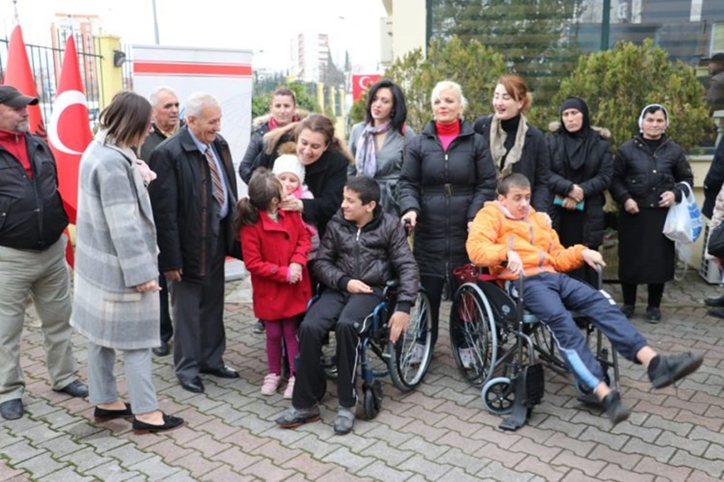Ndihma për familjet në nevojë në Shqipëri