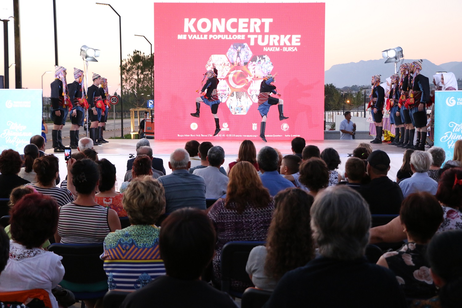 Vallja turke në Tiranë