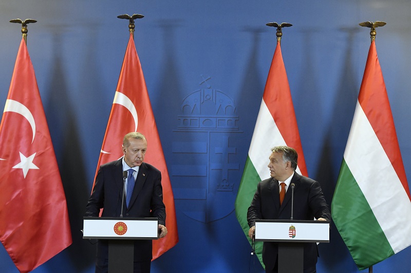 Orbán Viktor a török elnökkel tárgyalt