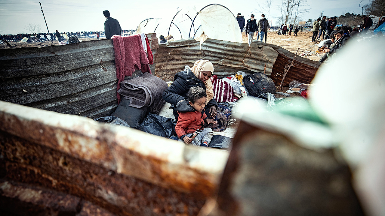 Emigrantët e bllokuar në kufirin greko-turk