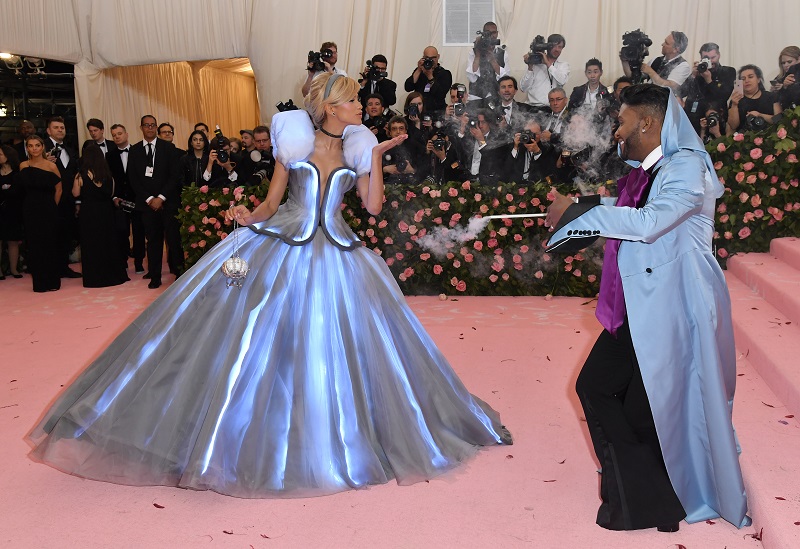 Zendaya y Law Roach.jpg