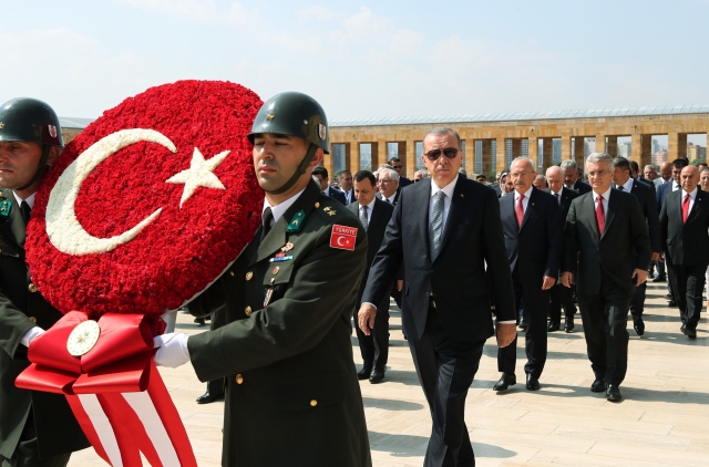 Majlis Pertama Hari Kemenangan Turki Ke-96 Tahun di Anitkabir
