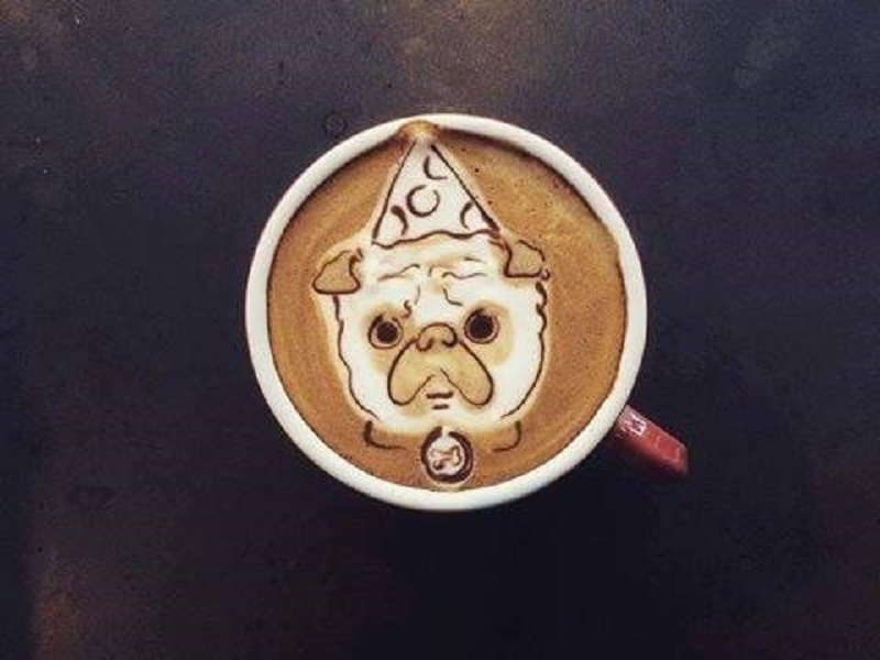 El arte de dibujar sobre el café