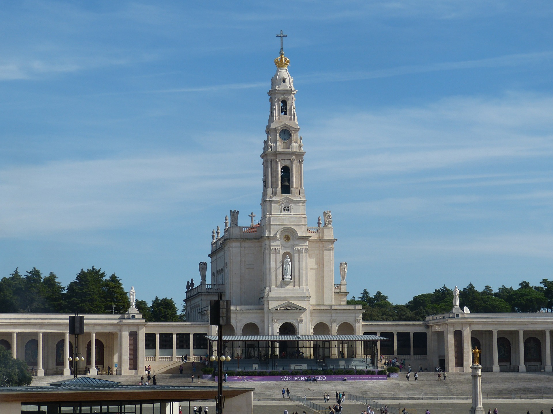 fatima-227255_1920 (1).jpg