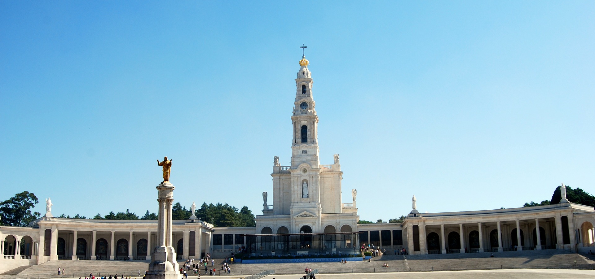 fatima-521379_1920.jpg