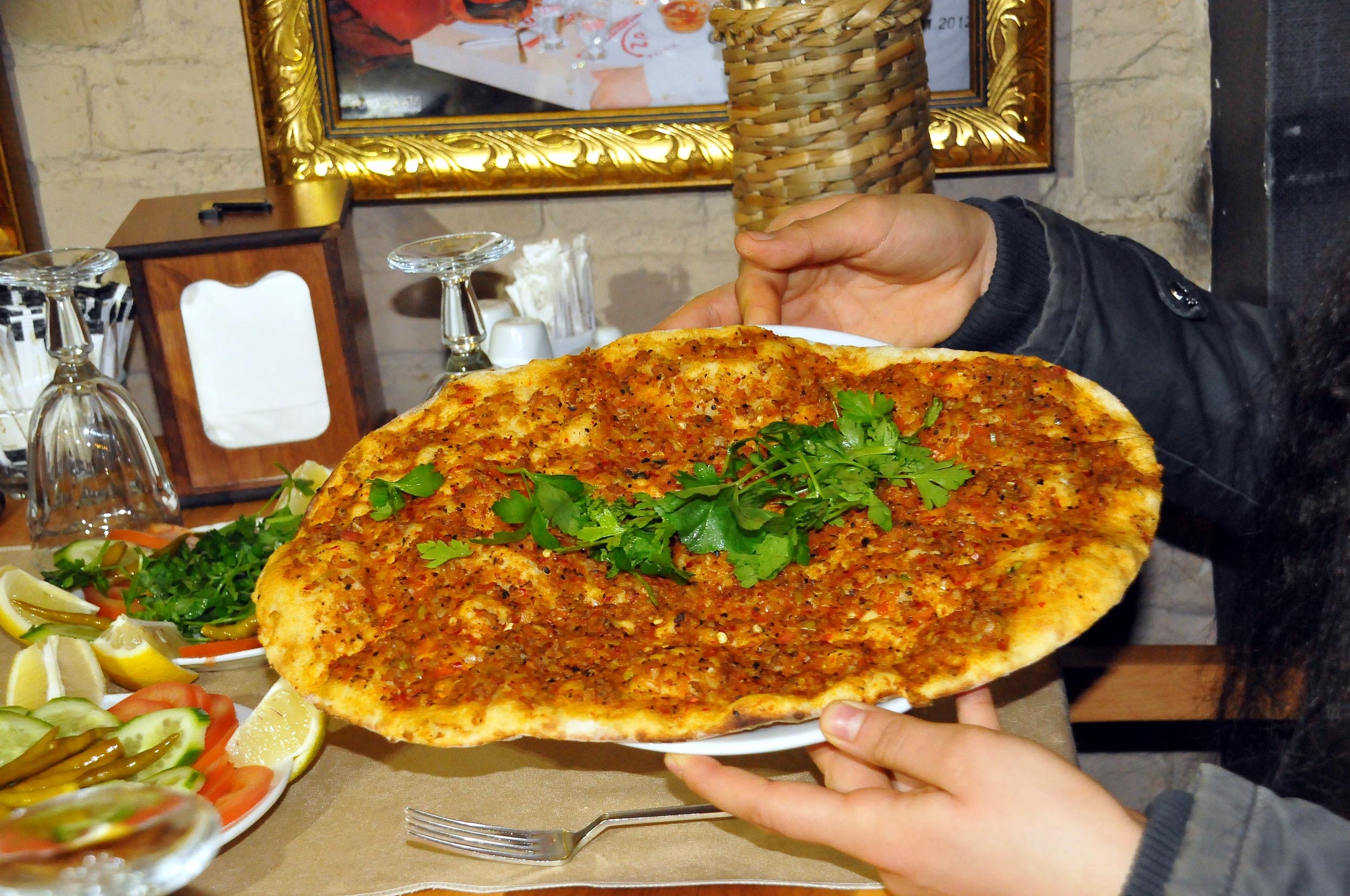 Lahmaxhun (Lahmacun)