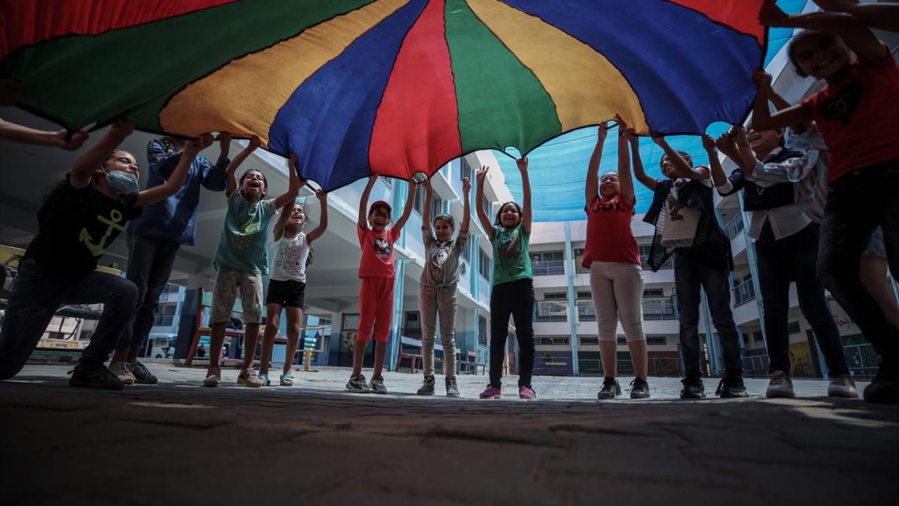 Los niños de Gaza disfrutan de nuevo los 'juegos de verano' después de 4 años