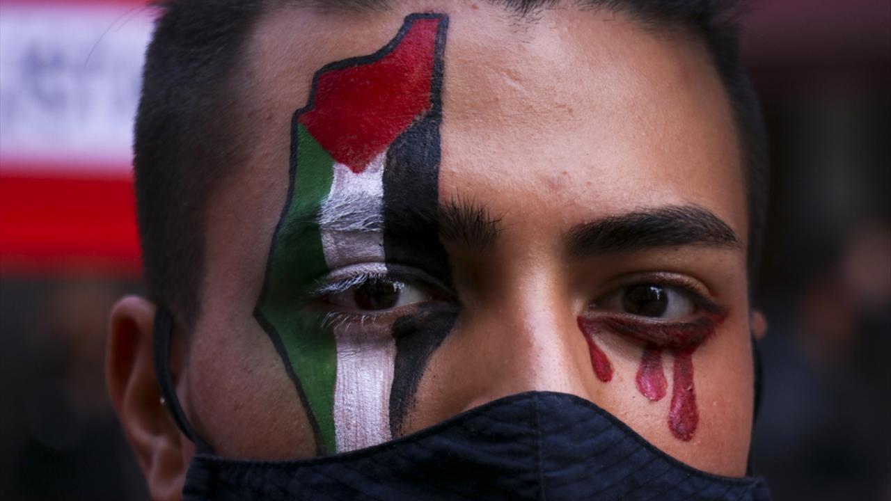 Cientos de personas se manifestaron en Argentina para condenar los ataques israelíes contra los palestinos y apoyar al pueblo palestino