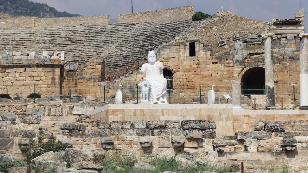 El Plutonio de la ciudad antigua de Hierápolis