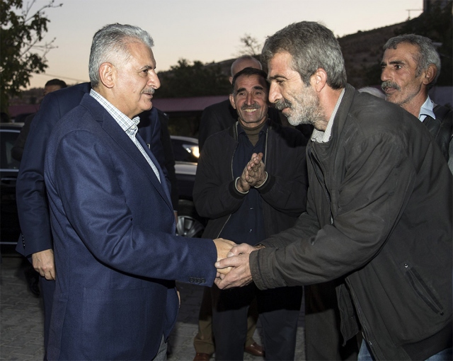 نخست وزیر ترکیه از پل کاراماغارا دیدن کرد