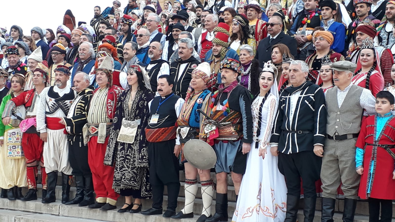 Ankarada Dünya Xalq Rəqsləri Simpoziumu_02.jpg