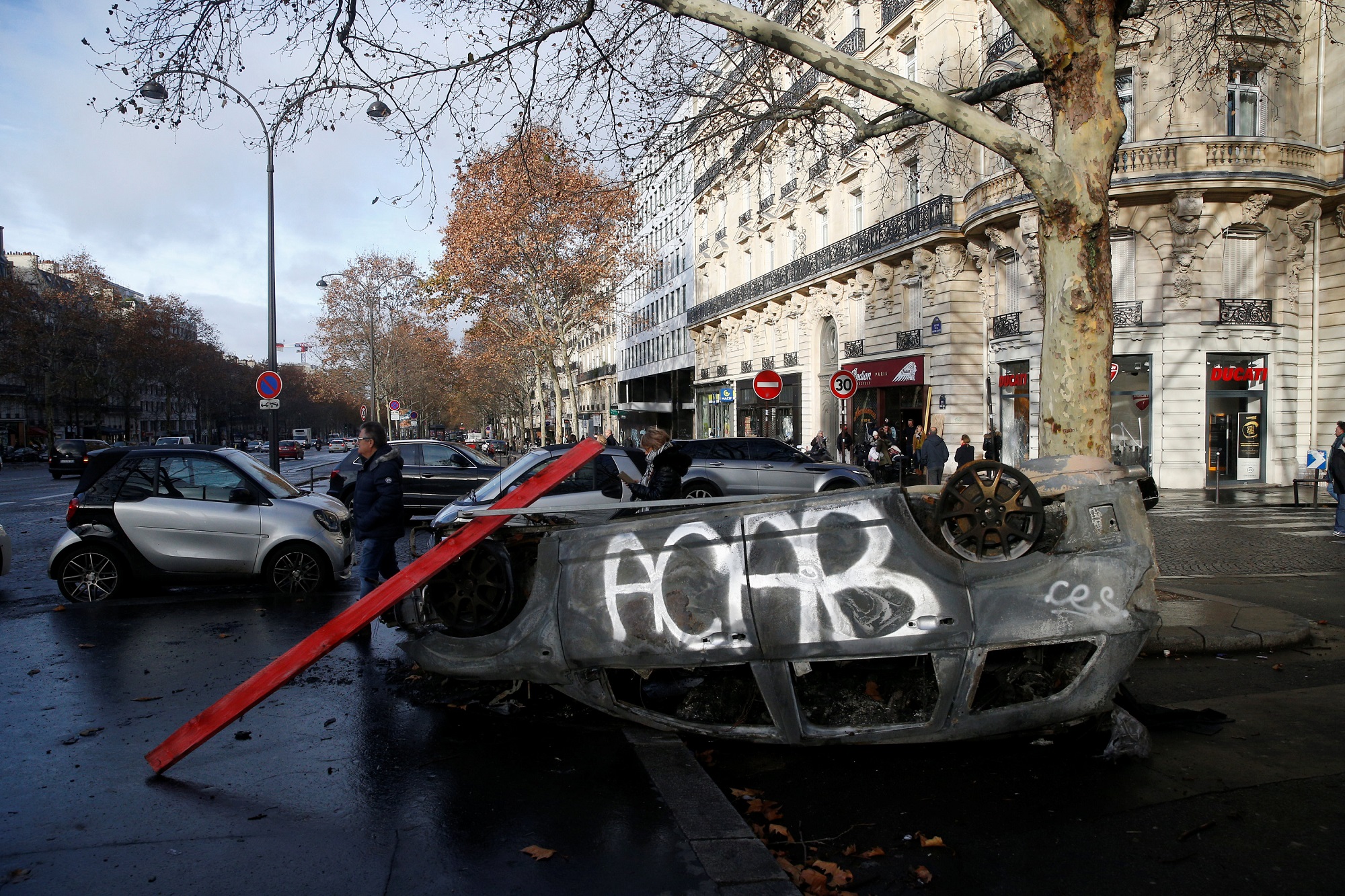 Protestas de los "chalecos amarillos" en París