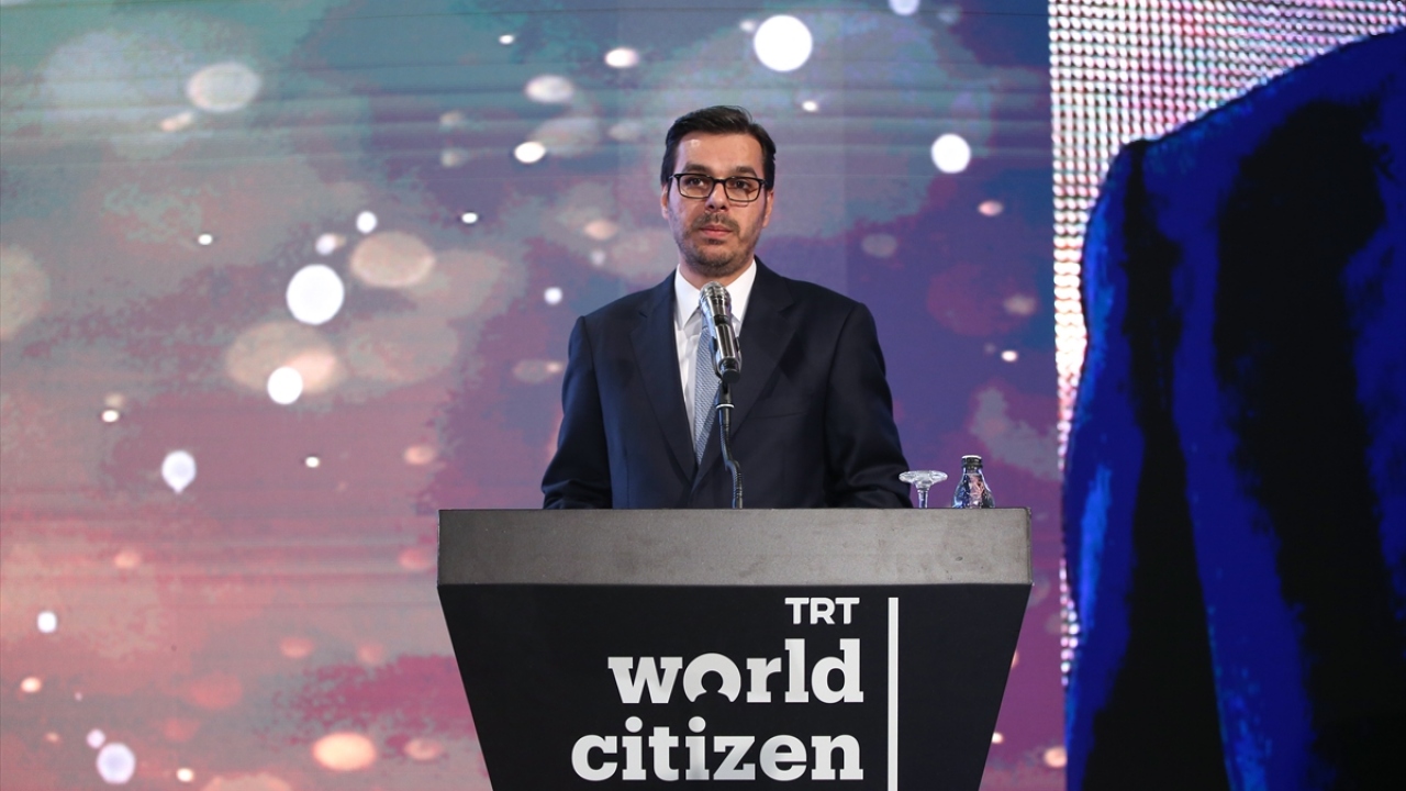 El directore general de la TRT, Ibrahim Eren