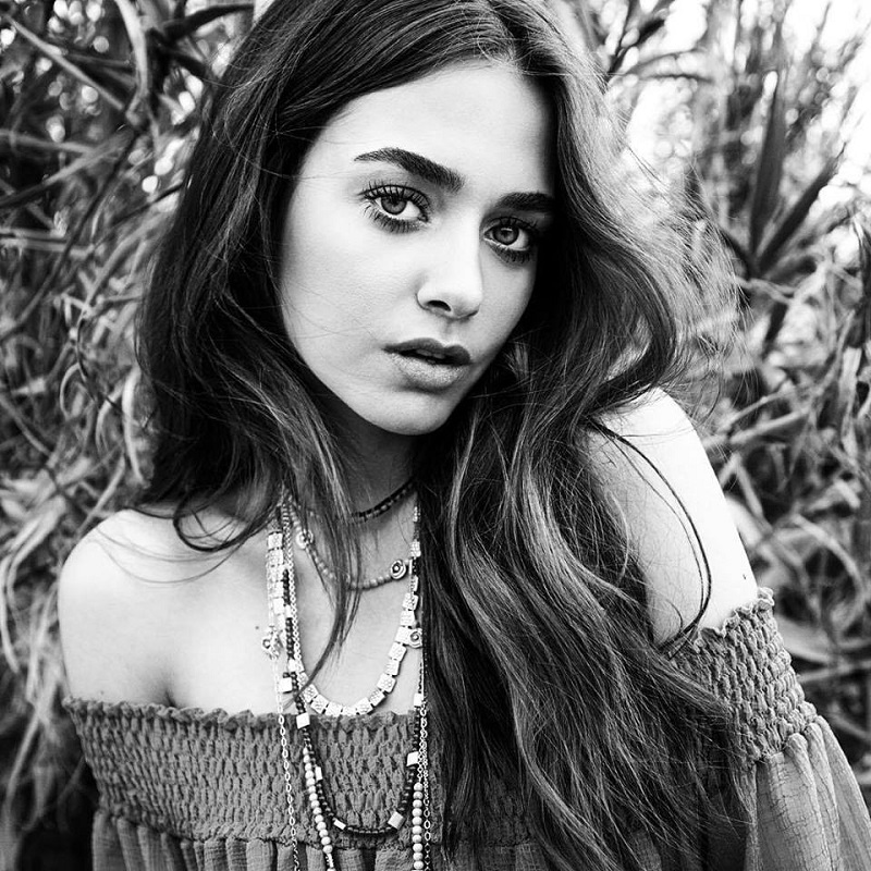 Bensu Soral, una de la actrices más guapas de la televisión turca