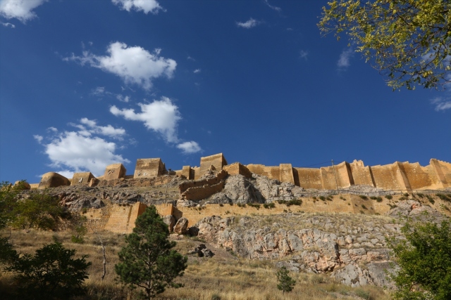 Tarixi Bayburt qalası