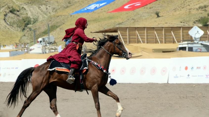 Malazgirt zəfəri qeyd olunur