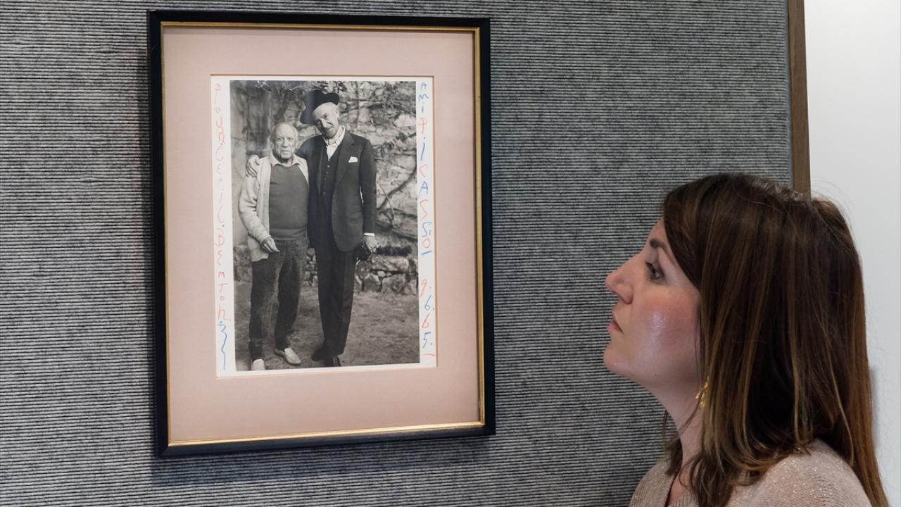 Exponen la colección de Picassomania en la Casa de Subasta británica de Bonhams