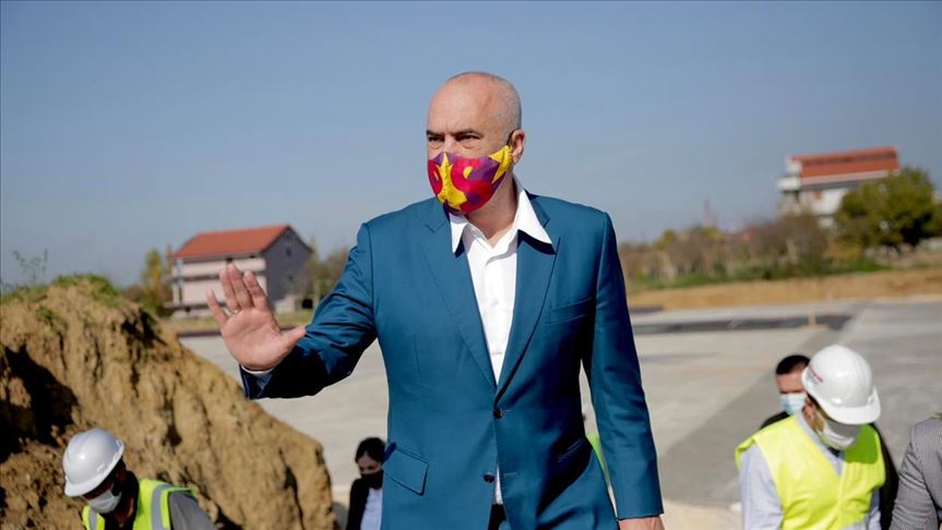 Projekti turk në Laç