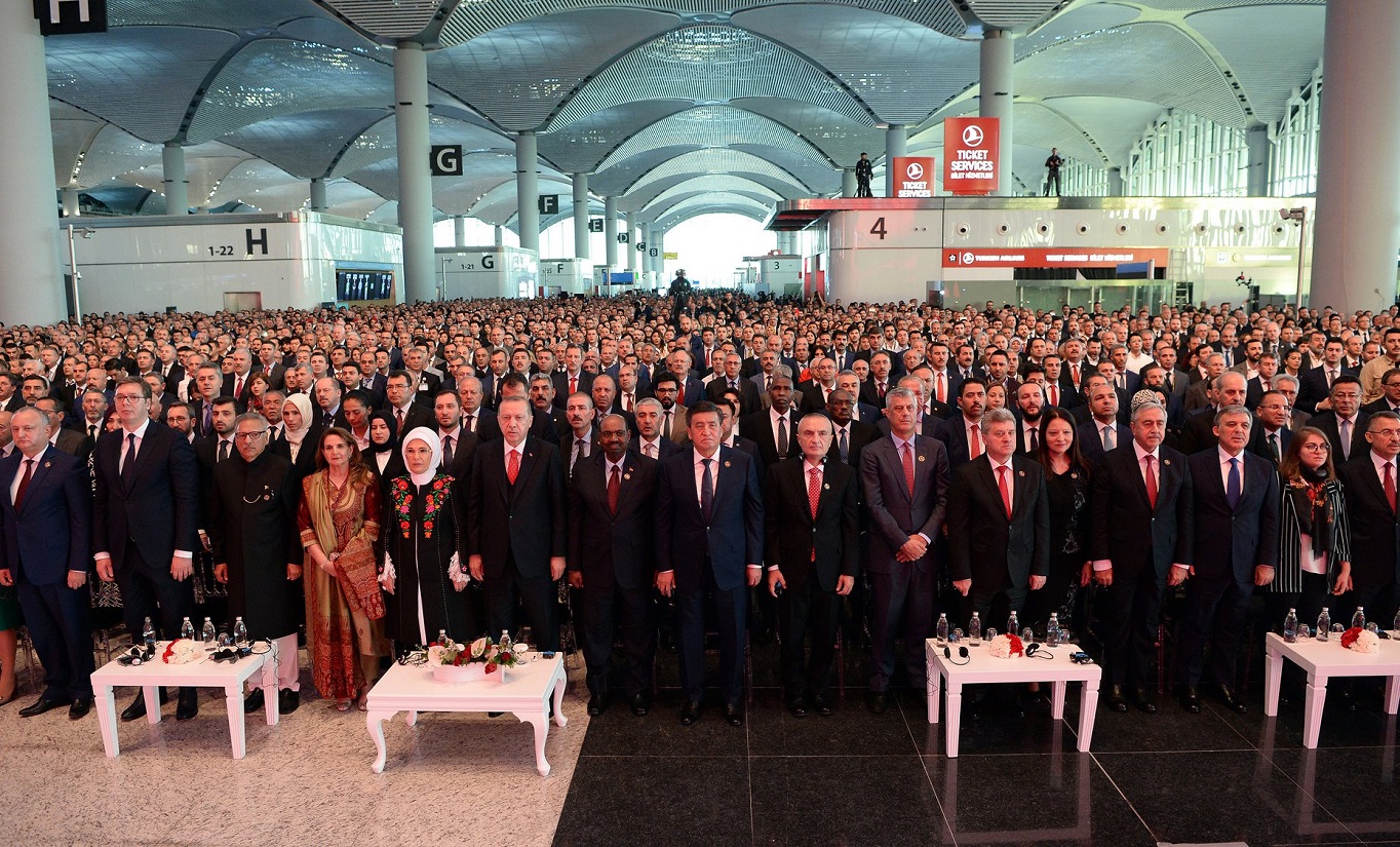 HAVALİMANI_AÇILIŞ_JEENBEKOV1.jpg