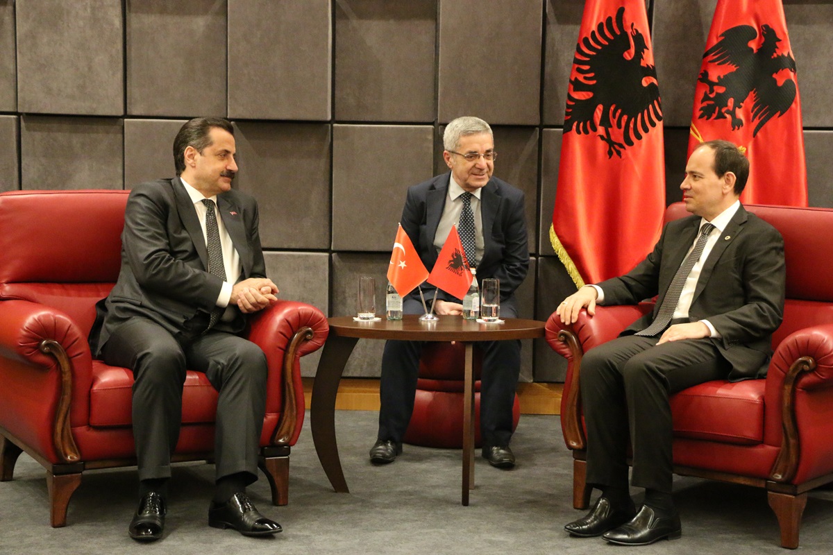 Faruk Çelik – Bujar Nishani