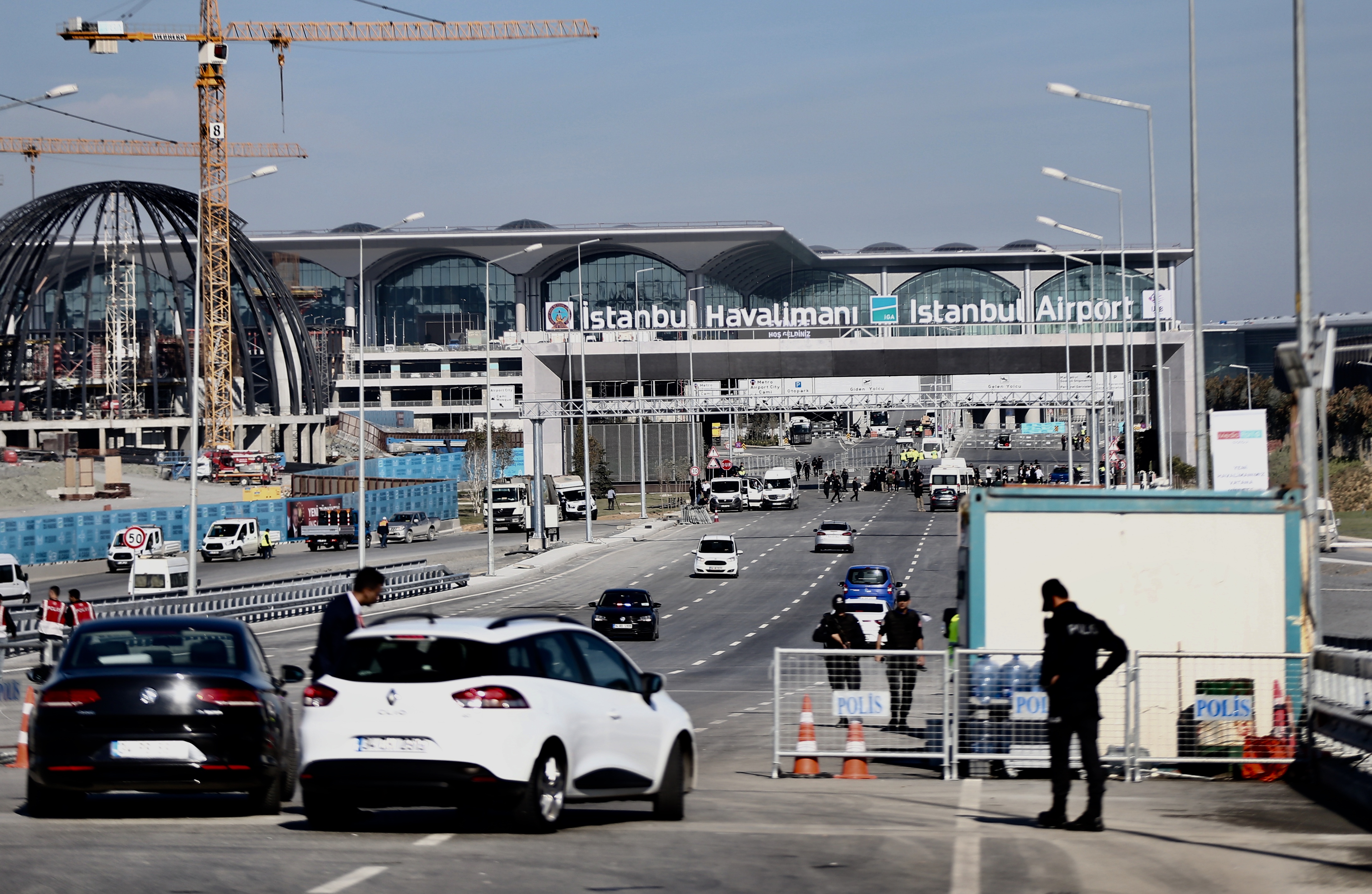 İstanbul yaña hawa mäydanı