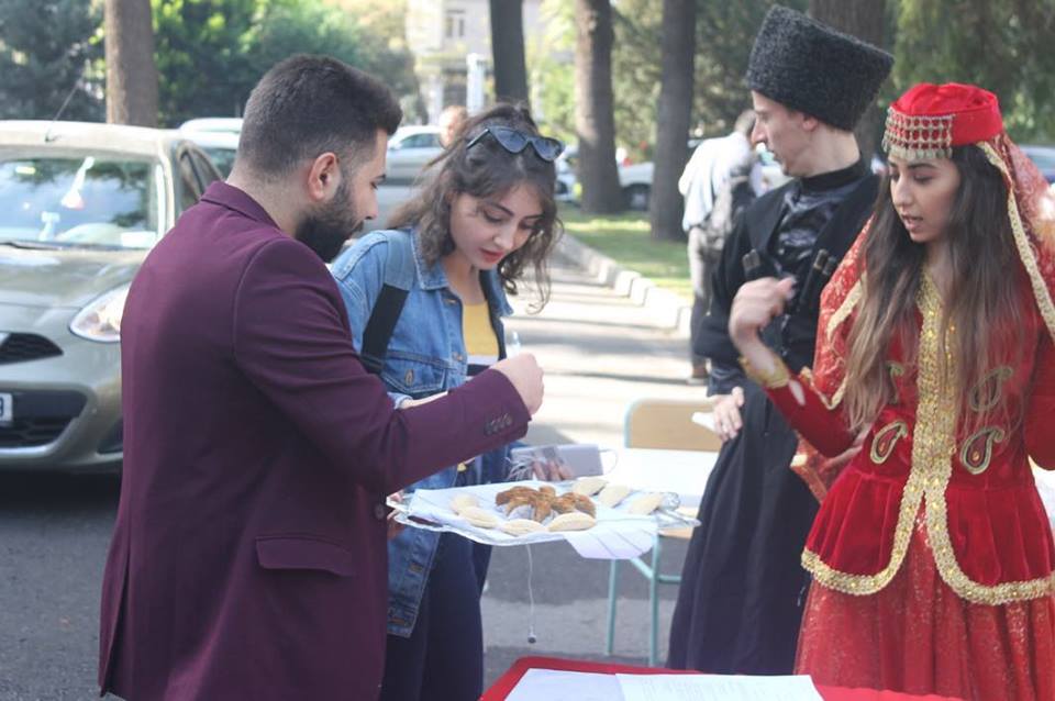 İstanbulda tələbələr Azərbaycanı belə tanıtdı