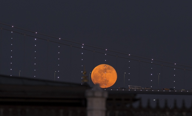 Foto-Foto Super Blue Blood Moon