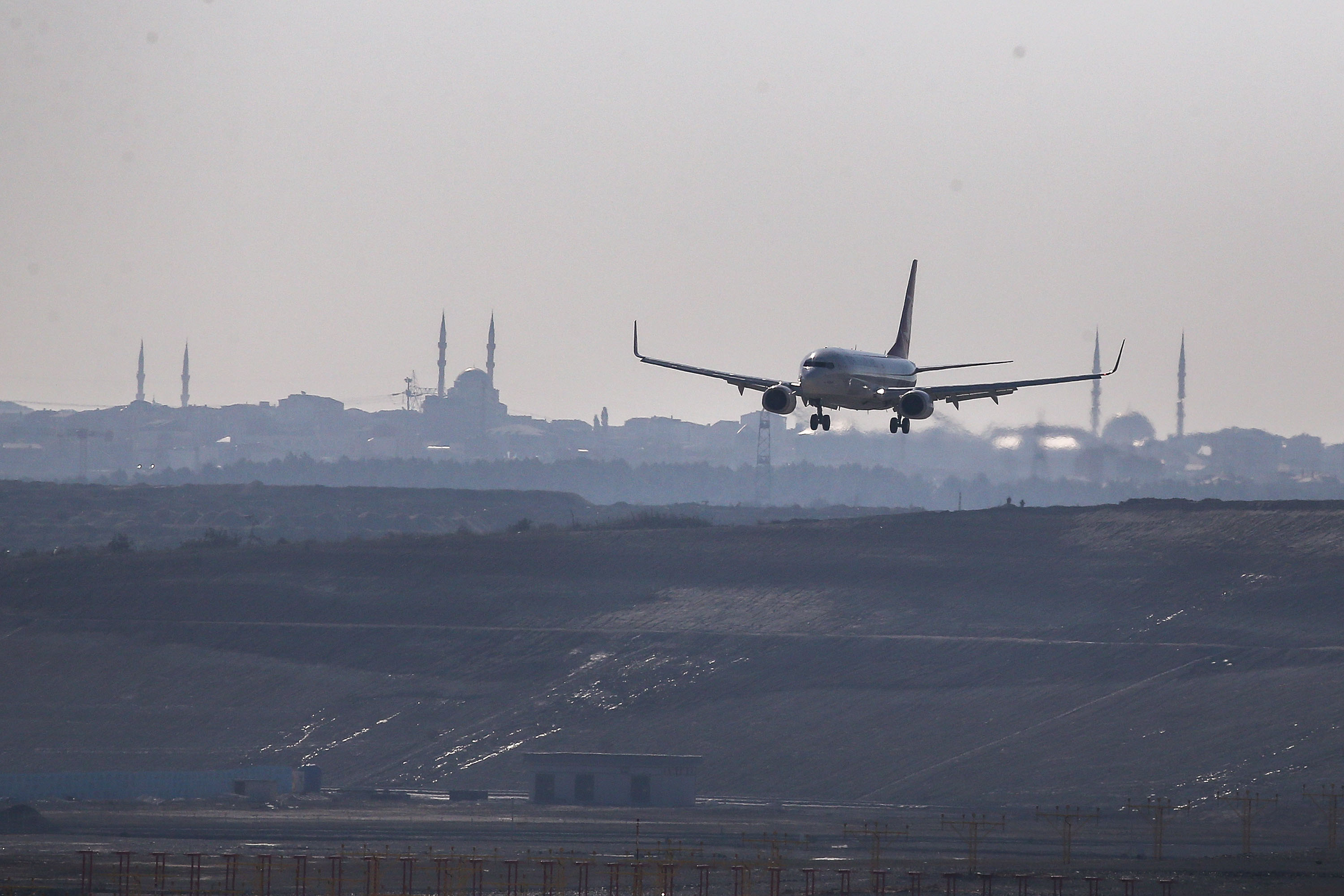 İstanbul yaña hawa mäydanı