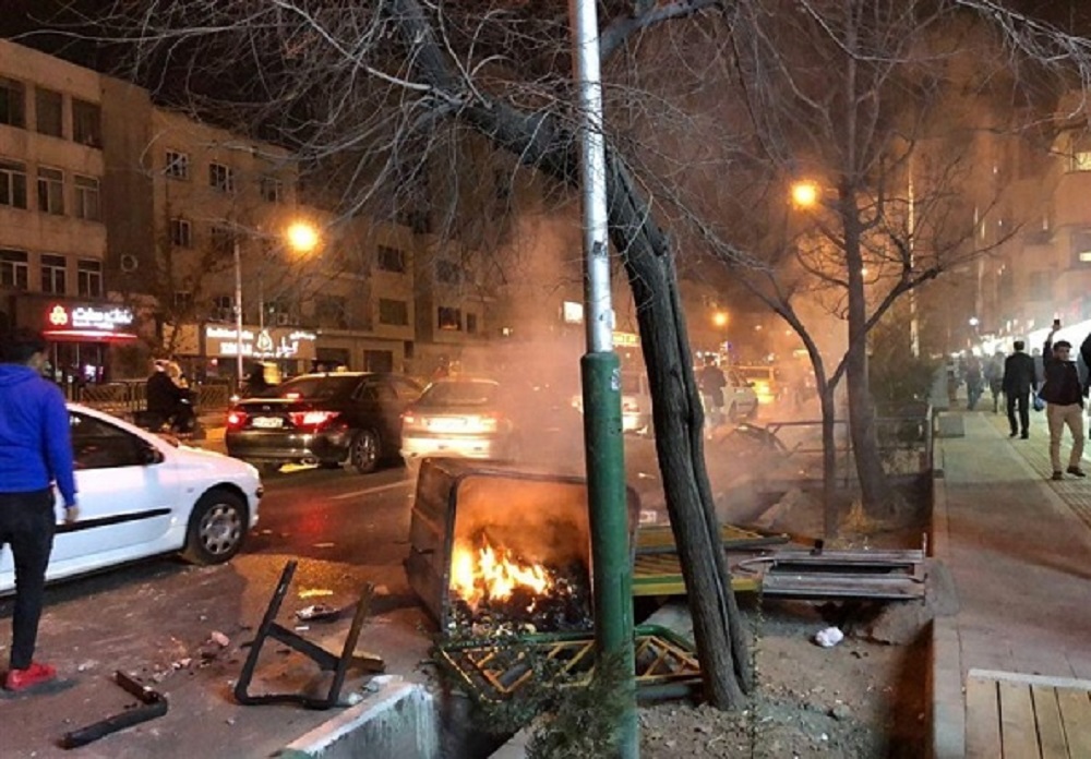Жителей Ирана, примкнувших к акциям протеста после 31 декабря, ждет суровое наказание, заявил глава Революционного суда Ирана Муса Газанфер Абади