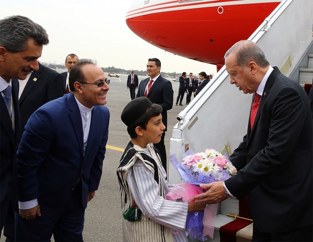 Predsjednik Erdogan u Iranu dočekan uz najviše državne počasti
