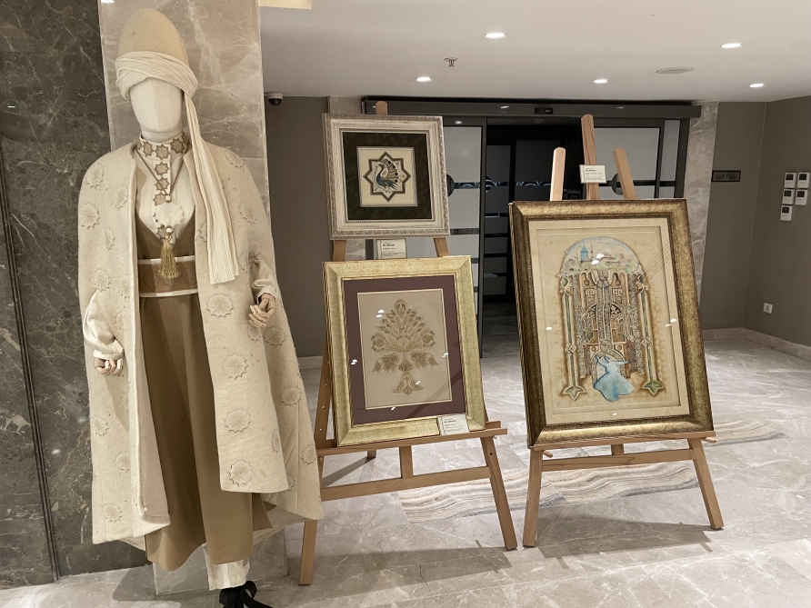 Ankarada nümayiş olunan “Gəl gör məni” sərgisindən