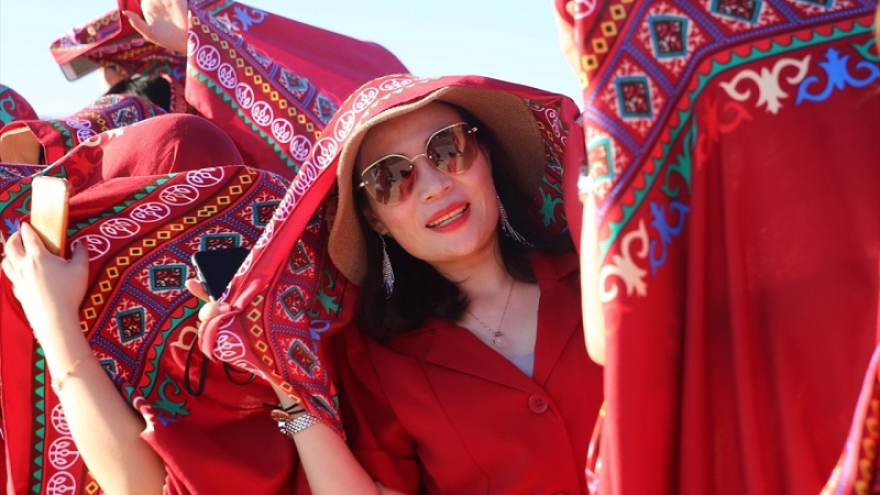 卡帕多西亚迎来中国美女游客