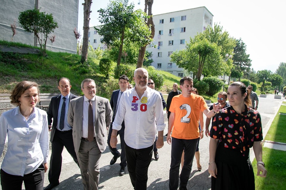 Rikonstruksioni i konvikteve në “Qytetin Studenti”