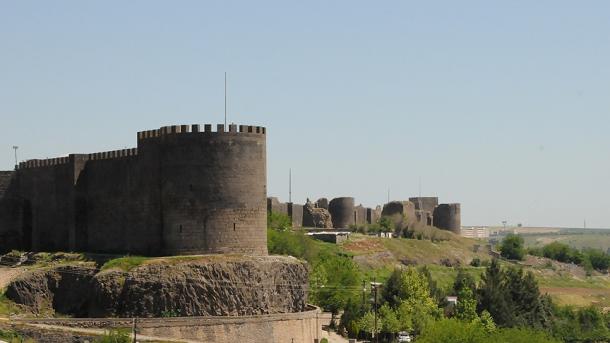 Diyarbakır Törökország délkelet-anatóliai régiójában található.