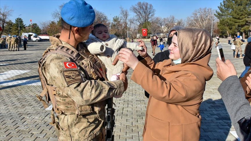 Diyarbaqırda törek xärbiläre Süriyägä ozatıldı