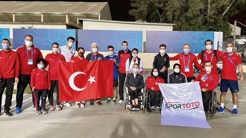 Atletas paraolímpicos turcos ganham 11 medalhas no Dubai