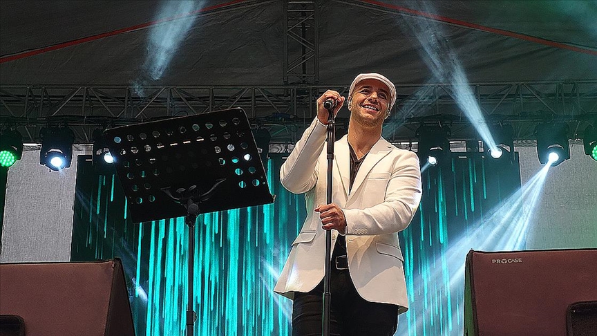 İstanbulda Maxer Zain konŝertı