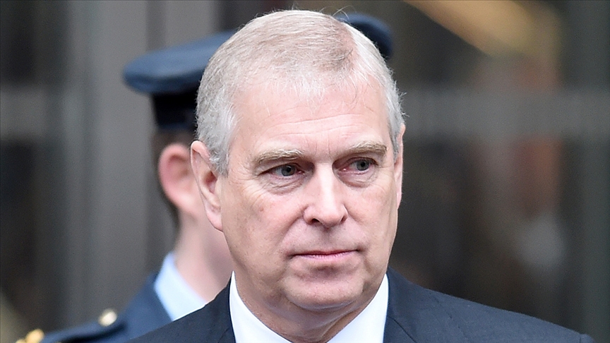 Fueron despojados los títulos del hijo de la reina de Inglaterra, acusado de agresión sexual