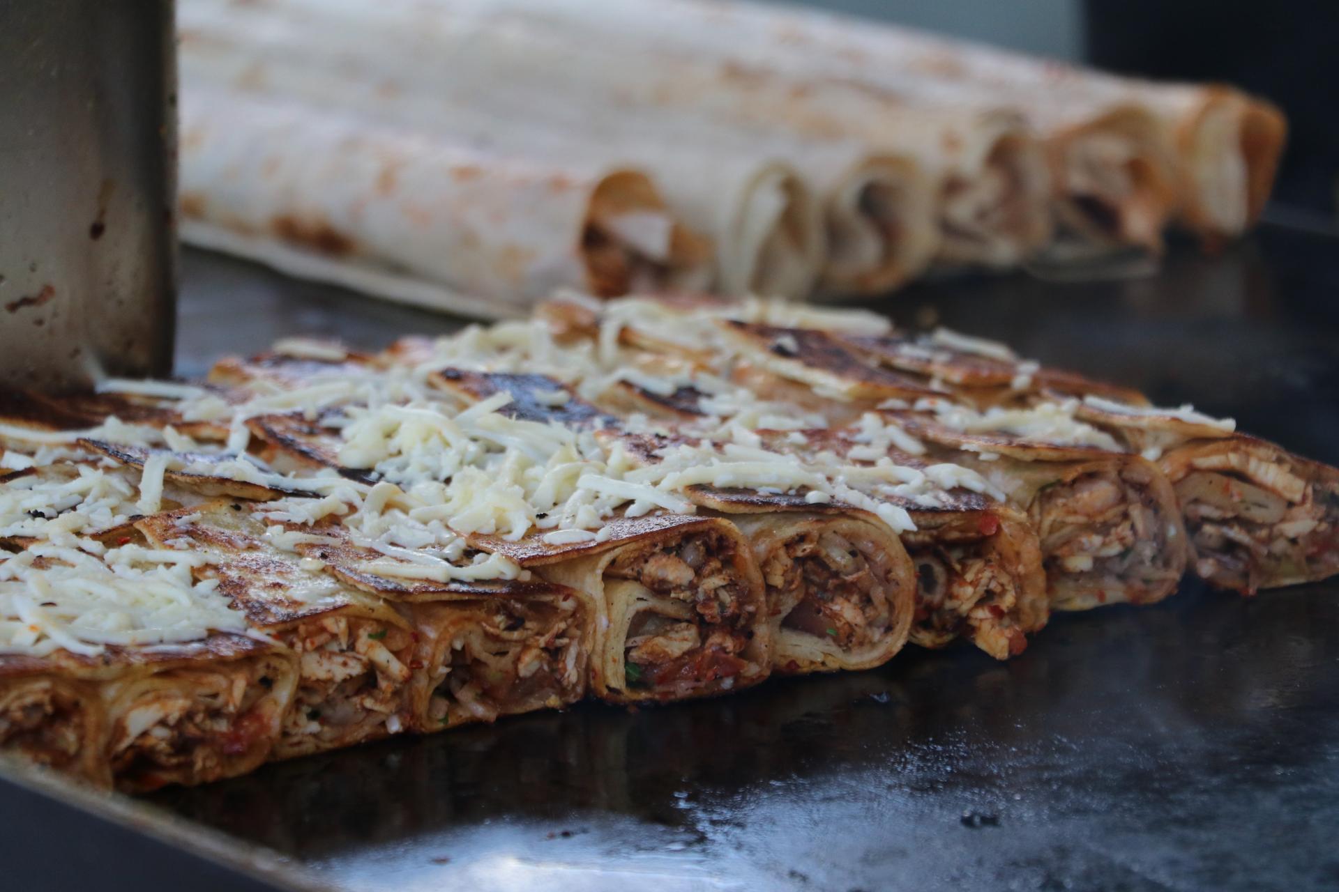 El 'döner kebap de pitón' dejó su huella en el Festival Internacional de Sabores de Adana