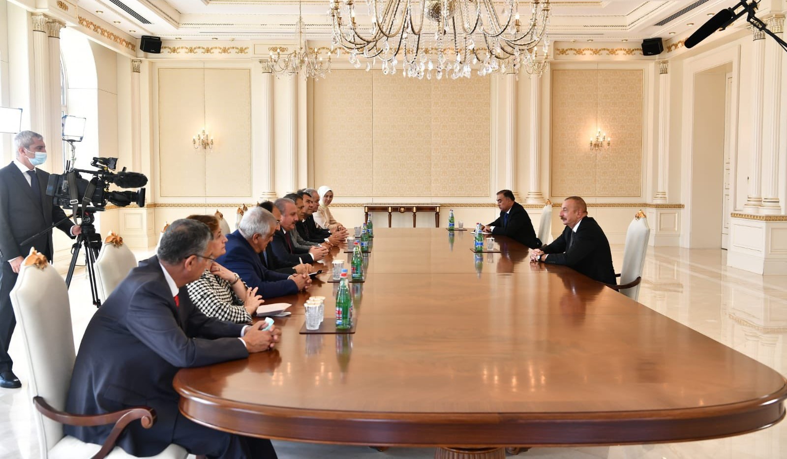 TBMM-niň Başlygy Şentop, Azerbaýjanyň Prezidenti Aliýew Tarapyndan Kabul Edildi