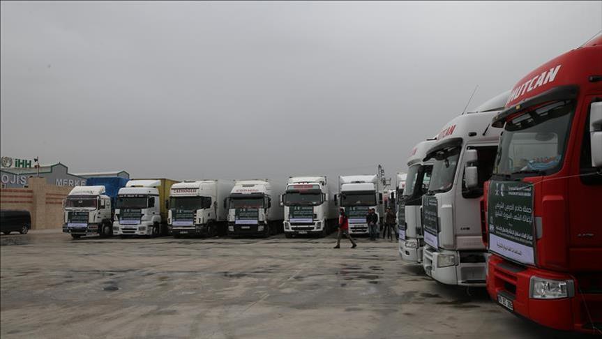 La Turquie achemine 14 camions d’aide humanitaire en Syrie