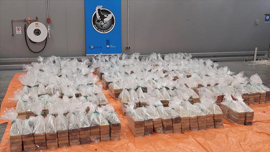 Gollandiýada 1 Tonna 760 Kilogram Kokain Ele Geçirildi