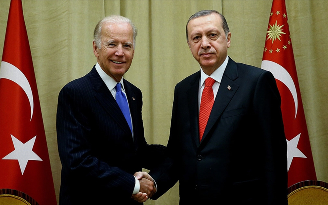 د ترکیې ولسمشر رجب طیب اردوغان د امریکا د ولسمشر جو بایدن سره ټیلیفوني خبرې وکړې.