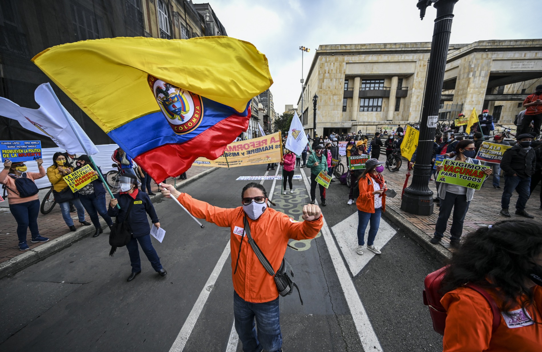 Parlamento Europeo condena escalada de violencia en Colombia y pide a la UE mantener apoyo al proces