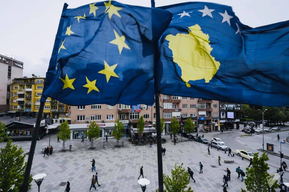 Ministri danez në Kosovë për marrëveshjen mbi 200 milionë euro