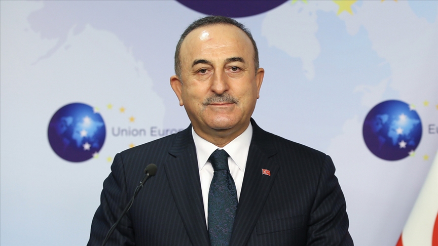 Cavusooglu effettua una conversazione telefonica con l’omologo russo Lavrov