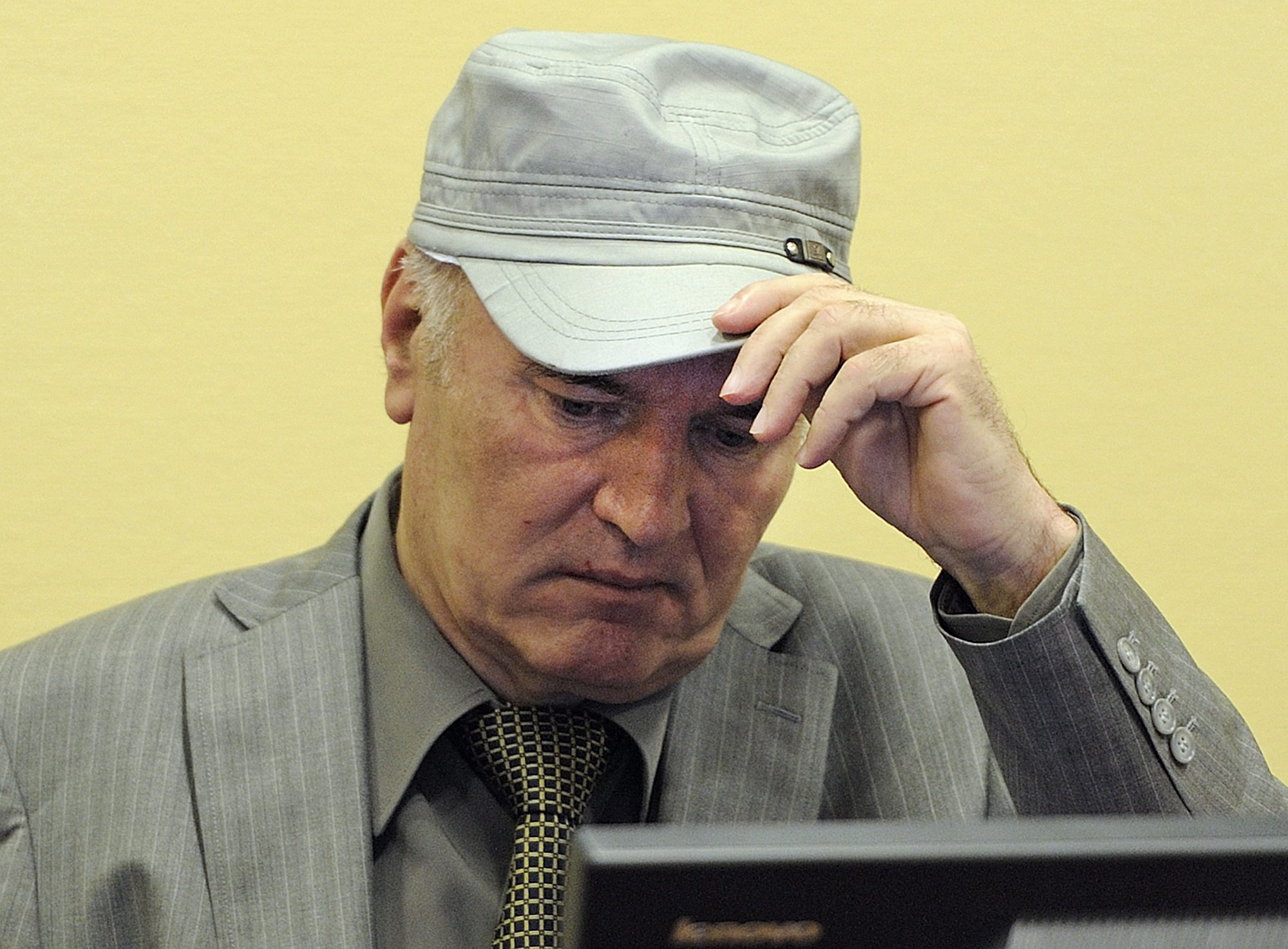 Hagë – Miratohet burgimi i përjetshëm i Ratko Mladiç për një sërë krimesh në Bosnjë-Hercegovinë
