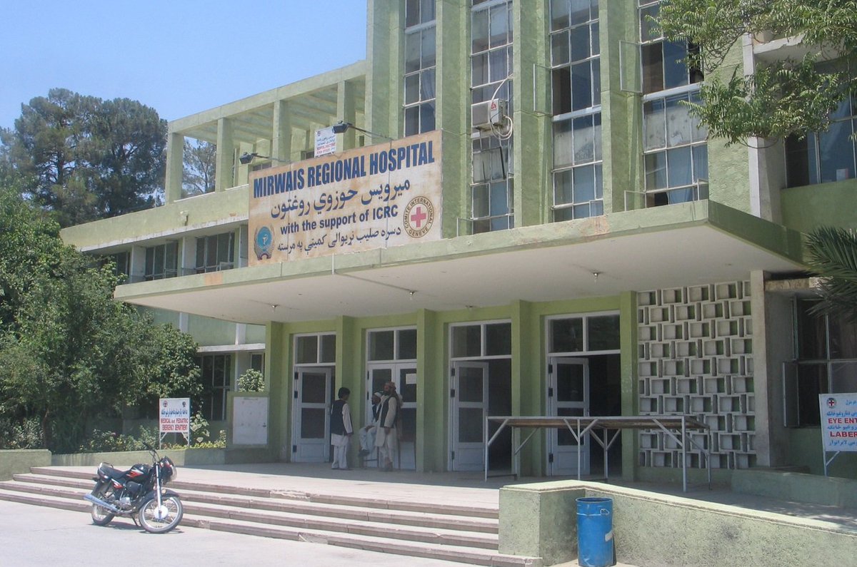 په کندهار کې پر مساپر وړونکي بس موټر چاودنه شوې