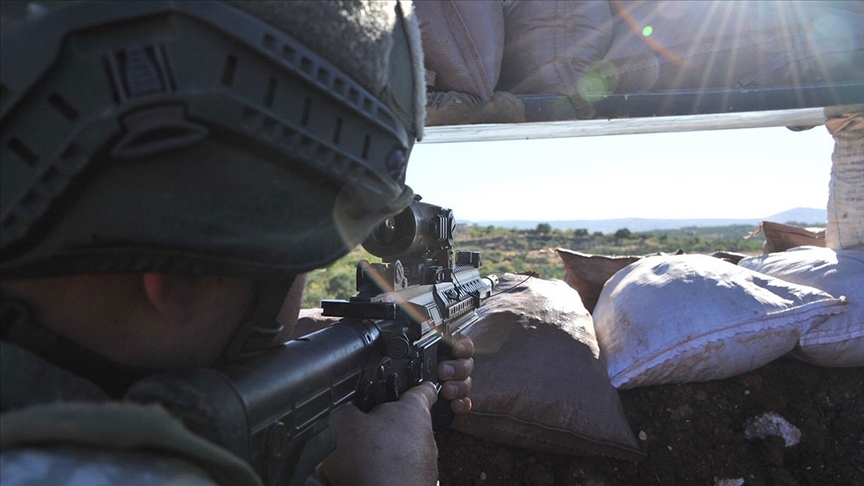Dos soldados turcos caen mártires en el tiroteo con terroristas en el norte de Irak
